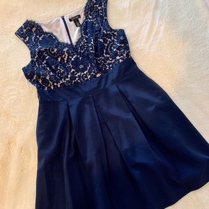 Sz 14 White House Black Market Fit & Flare Dress.